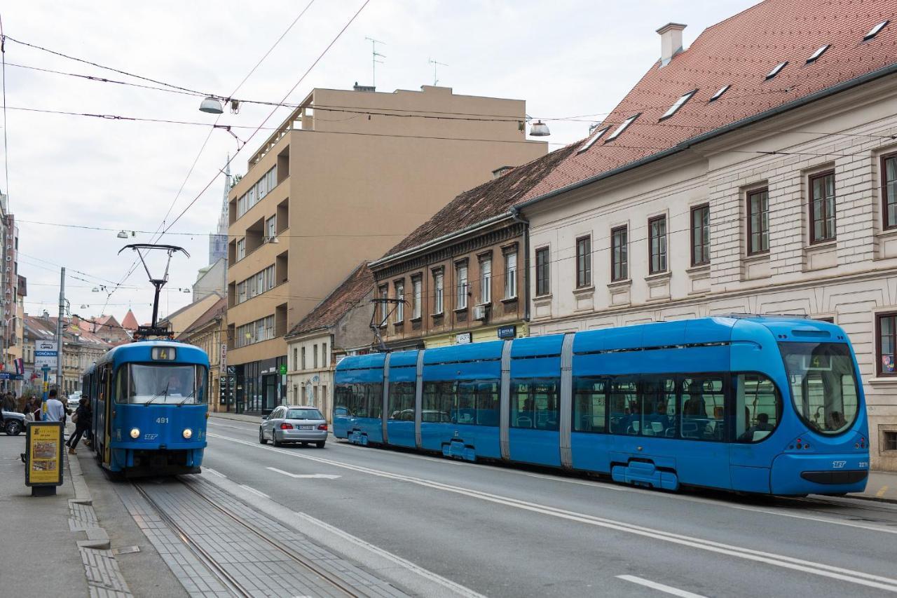 Logo Apartments 5 Min Walk To Main Square Zagreb Bagian luar foto
