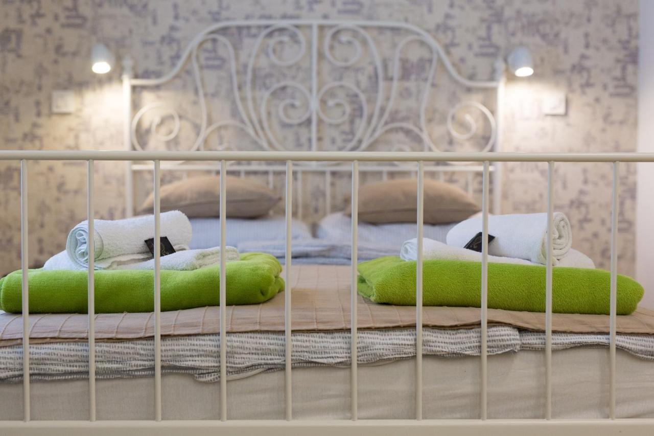 Logo Apartments 5 Min Walk To Main Square Zagreb Bagian luar foto
